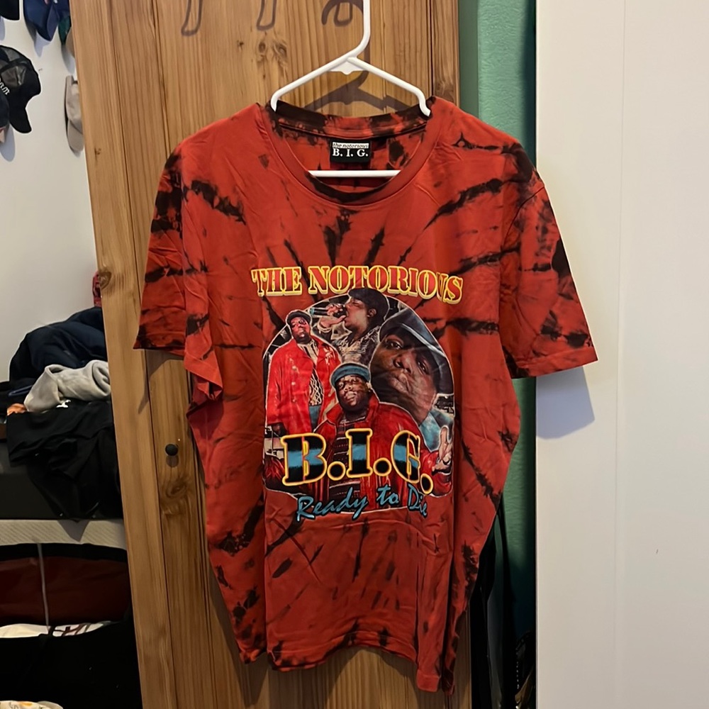 Artist Fan t-shirt - tie dye - size large with printed graphic of notorious BIG